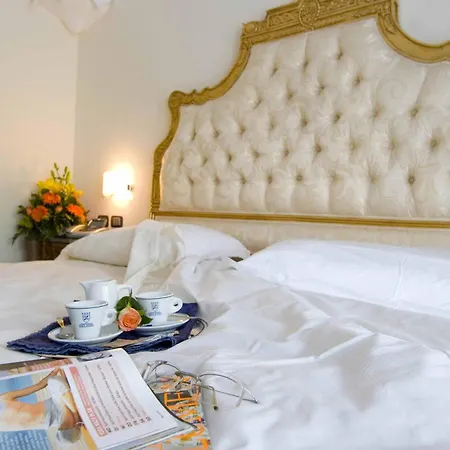 Hotel Delfini Ischia