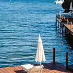 Delfini Hotell