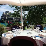 Delfini Ischia
