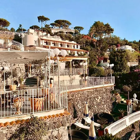 Delfini Hotel 4*