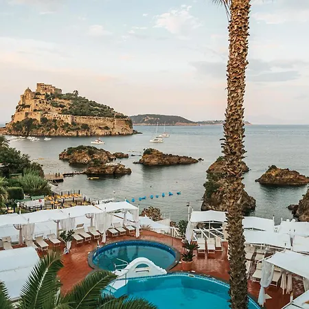 Hotel Delfini 4*