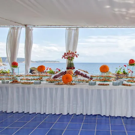 Hotel Delfini Isquia