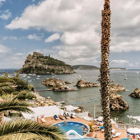 Delfini Otel