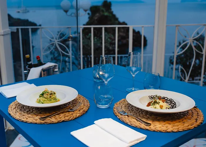 Hotel Delfini Isquia