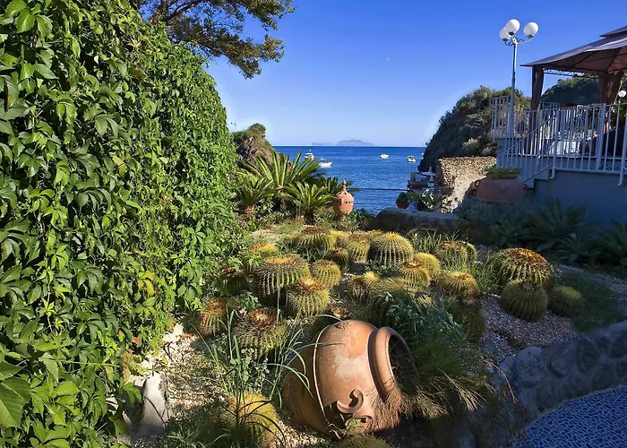 Hotel Delfini Isquia