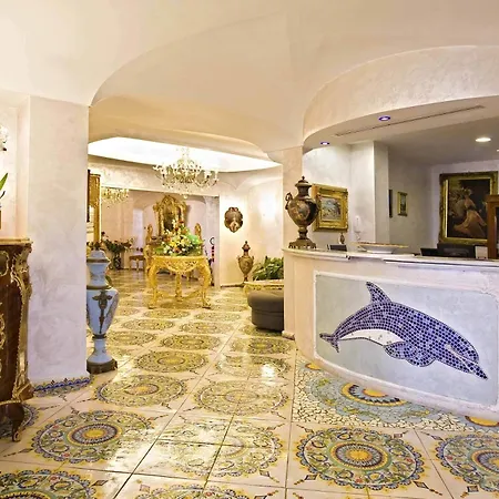 Delfini Hotel