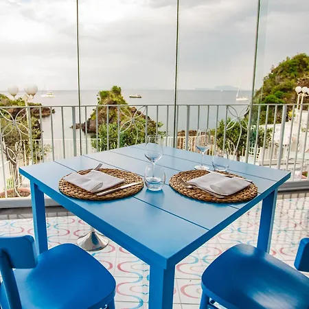 Hotel Delfini 4*