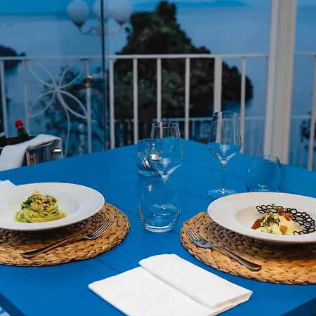 Hotel Delfini Ischia